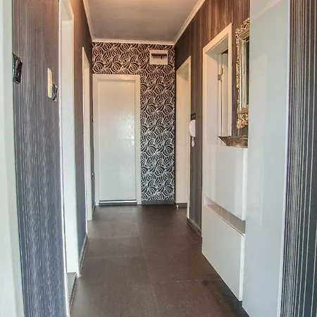 Downtown - Comfy 2-bdr. Apt In Top Centre アパート ブルガス