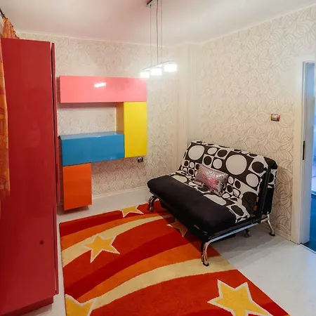 Downtown - Comfy 2-bdr. Apt In Top Centre * 布尔加斯